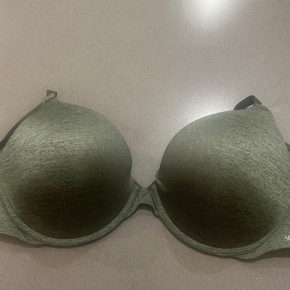 Adore Me 34DDD Heathered Green T-shirt bra